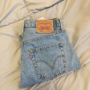 levi 501 jeans